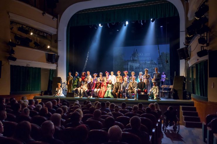 ОДК-Сатурн и Волковский театр продолжают социально-культурное партнерство