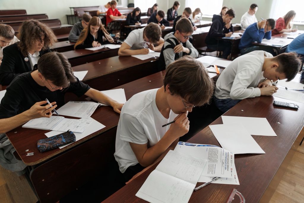 Финалисты чемпионата «Построй карьеру в ОДК» показали умение решать инженерные задачи.jpg