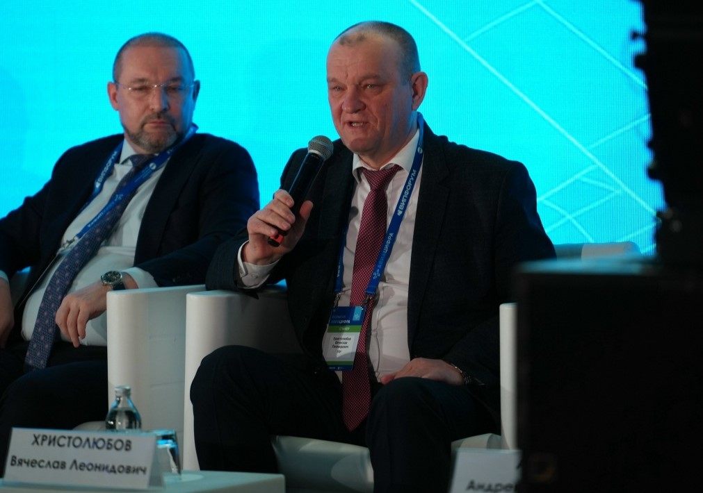 Текущие результаты импортазамещения ПО представил директор по цифровой трансформации ОДК на демо-дне ИЦК «Двигателестроение».jpg