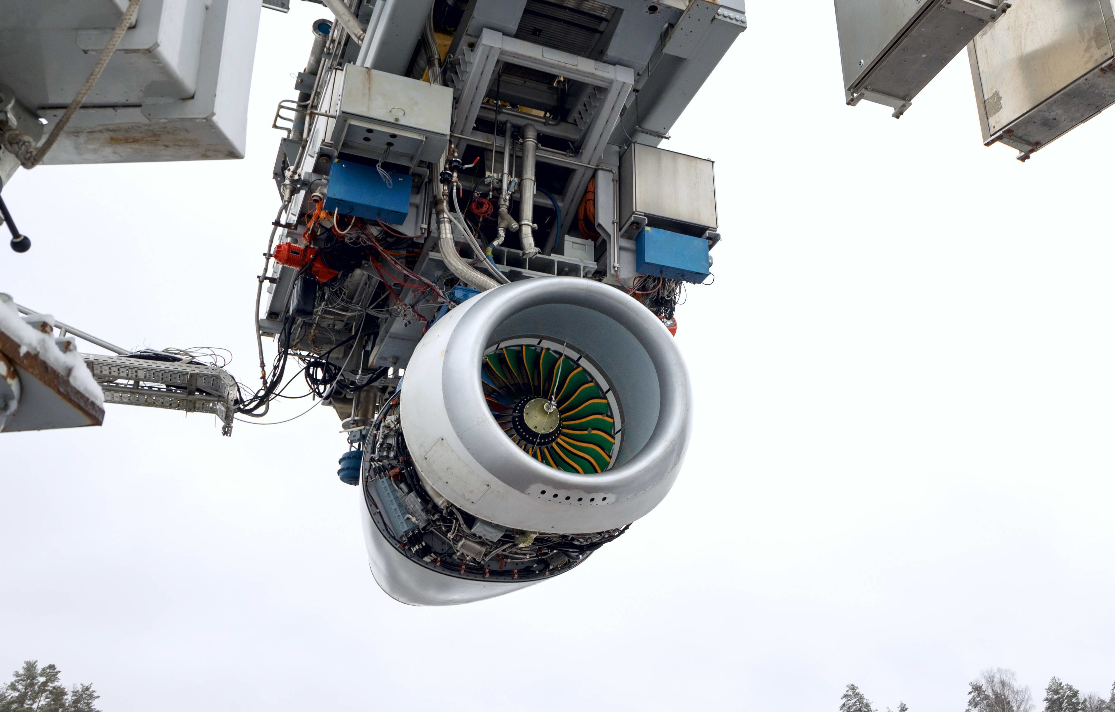 Авиадвигатель ПД-8 подтвердил надежность конструкции при обрыве лопатки вентилятора