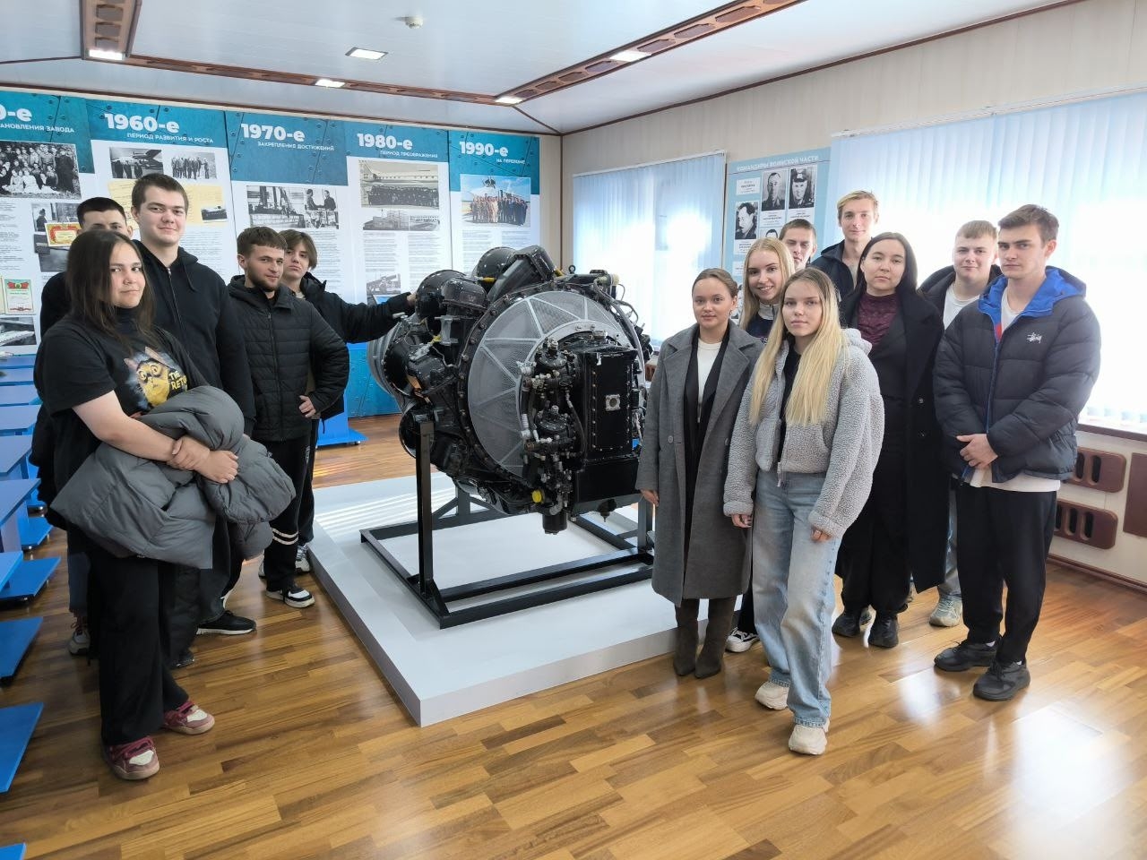 В филиале ОДК-Сервис студенты узнали о работе предприятия и провели механические испытания