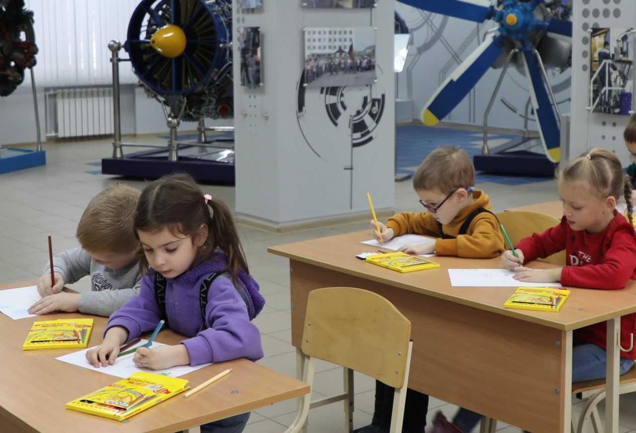 Воспитанники детского сада посетили предприятие ОМО им. П.И. Баранова