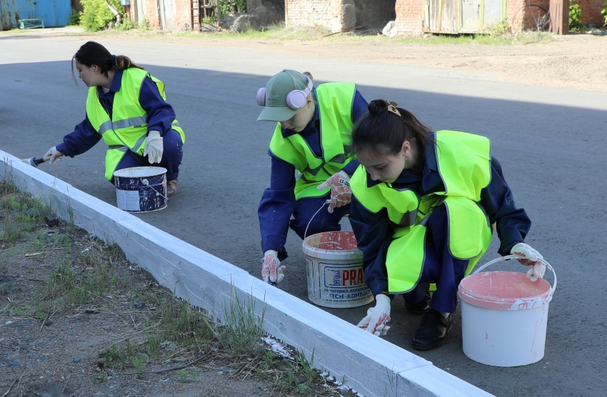 ОМО им. П.И. Баранова реализовало проект летнего трудоустройства детей работников